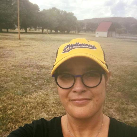 Meet your Posher, Jennifer - Picture 1 of 1